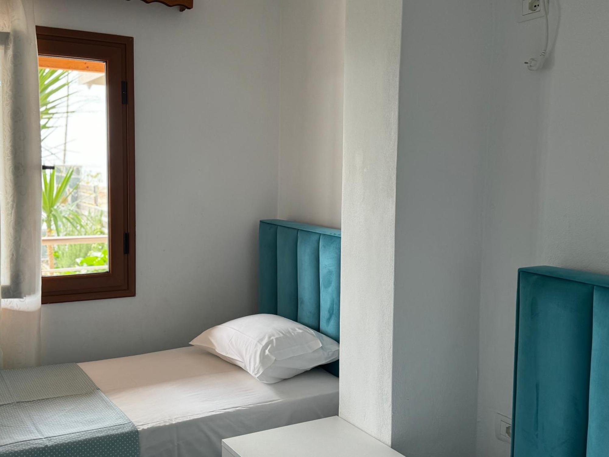 Ionian View B&B Химара Экстерьер фото